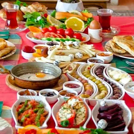 Ξενοδοχείο Pervin Hanim Konagi 2*